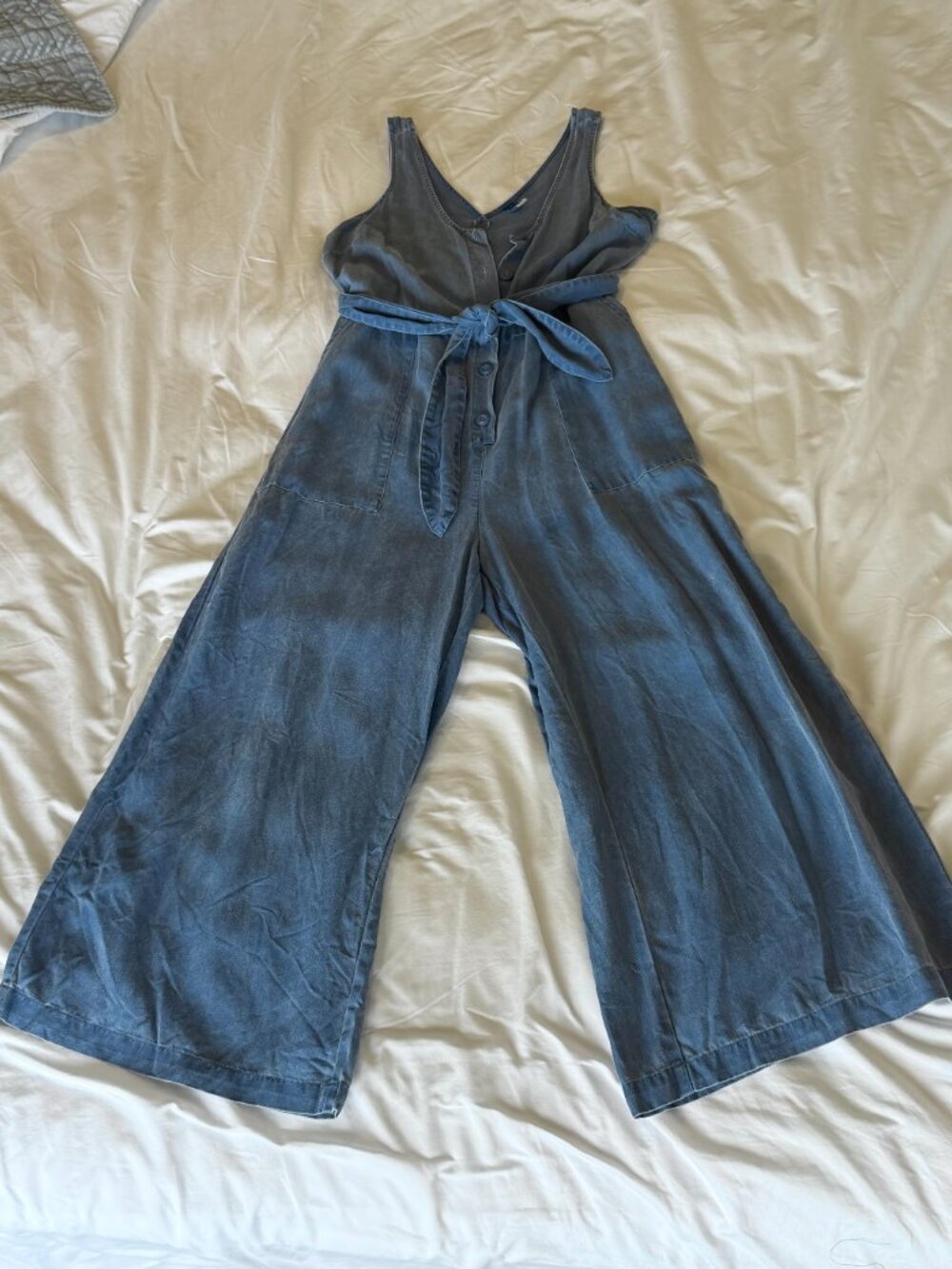 Old Navy Women's Denim Chambray Jumpsuit S Wide Leg Tie Waist